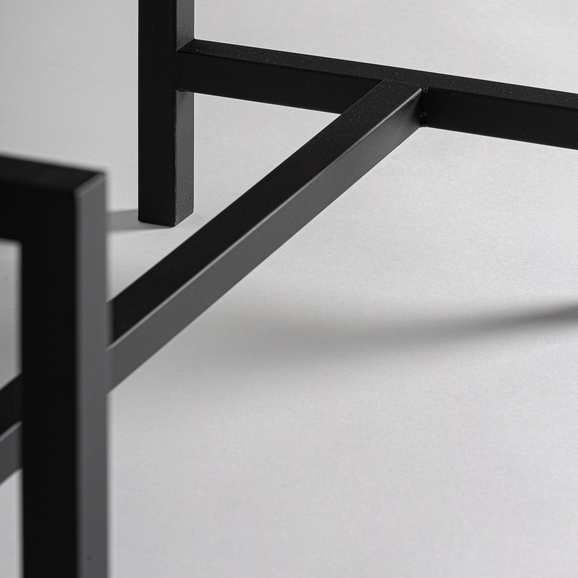 BERN CABINET BASE